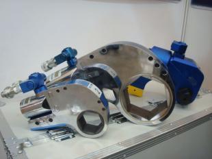 PMX-8中空液壓扳手在礦山機(jī)械設(shè)備中的應(yīng)用與優(yōu)勢